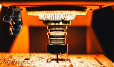 Unser Fachvortrag von Frank Thurner auf der 13. VDI-Fachkonferenz “Schwingungen in Werkzeug- und Verarbeitungsmaschinen 2018"